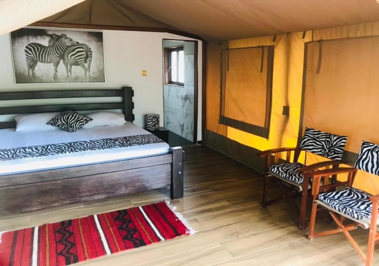 Oldonyo Orok Lodge Kajiado 外观 照片